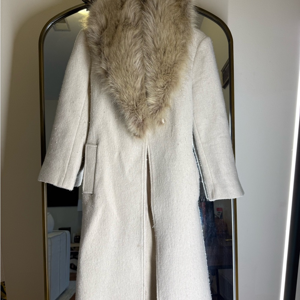 Zara Women's Elegant Cream Trench Coat - Picture 3 of 5